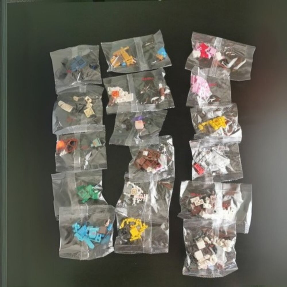 KOMJINGY 25-Piece Superhero Figure Mini Figure Sets (New In Unopenedโ Packages)